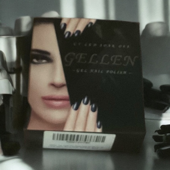 GELLEN GEL TOP COAT & BASE COAT 2Pc NAIL POLISH - Picture 1 of 3